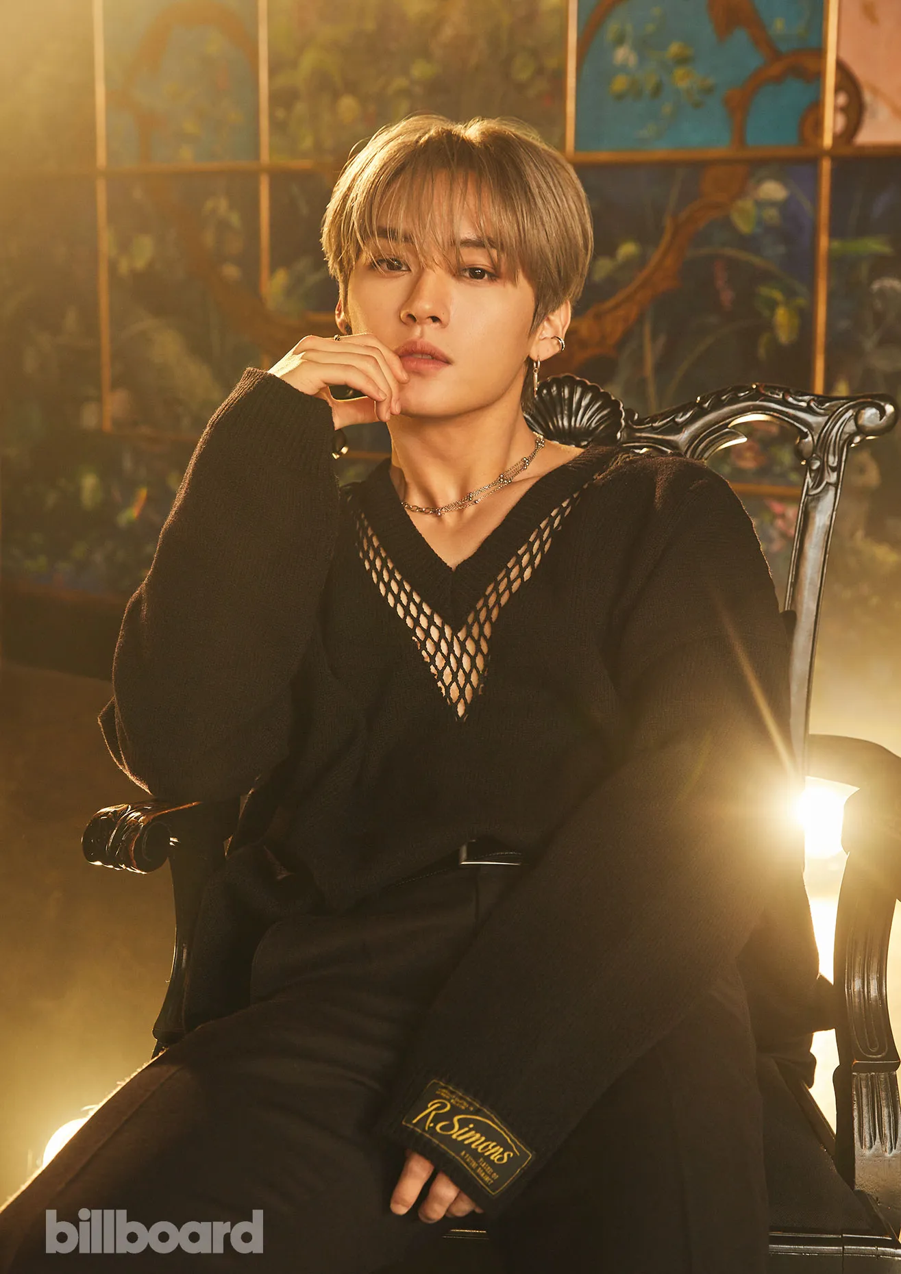 in article image 9-stray-kids-leeknow-billboard-2022