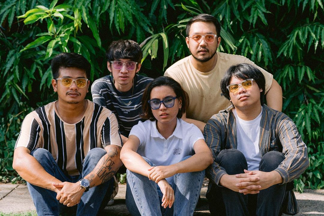 Sun kissed lola in article