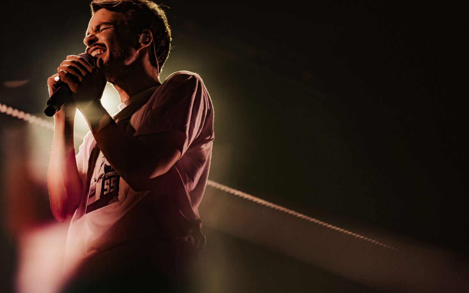 Rex Orange Count performing