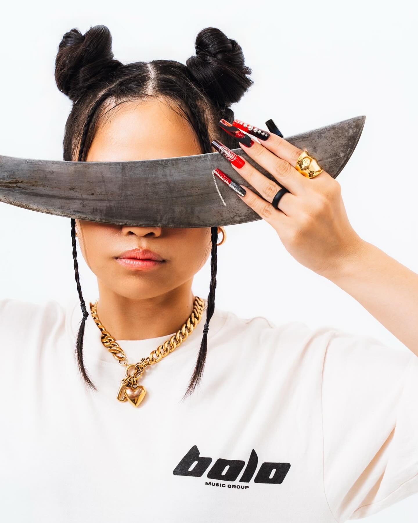 Photographed by Gino Lucas.