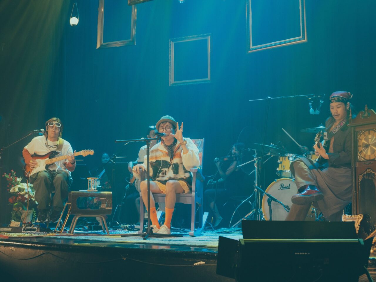 Dilaw Live Teatrino Performance
