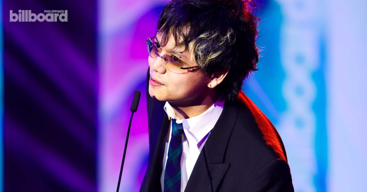 Zild Presents Ena Mori With The Rulebreaker Award At Billboard Philippines Women In Music