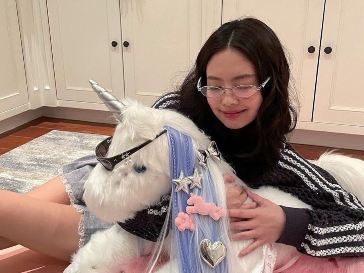 JENNIE FTR IMG