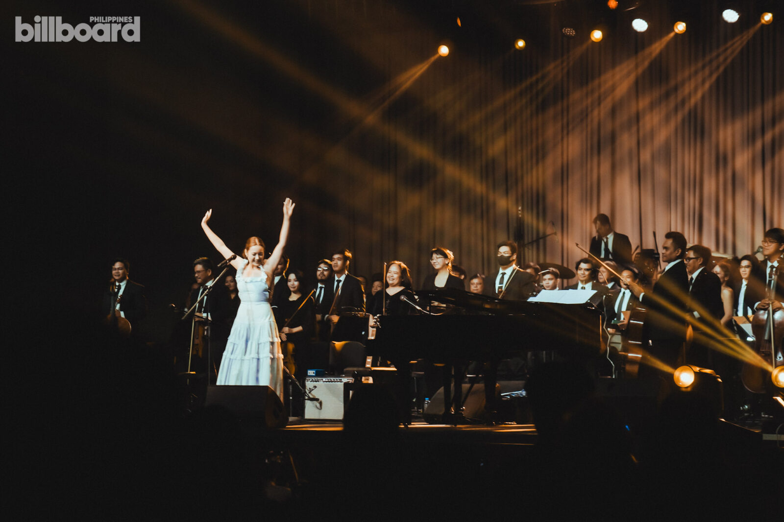 laufey live in manila 2024 a night at the symphony