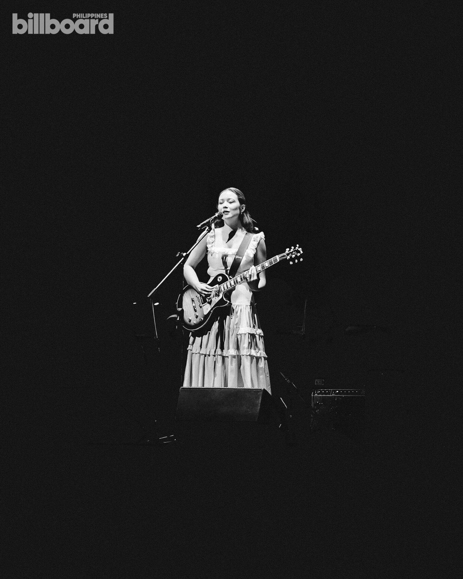 laufey live in manila 2024 a night at the symphony