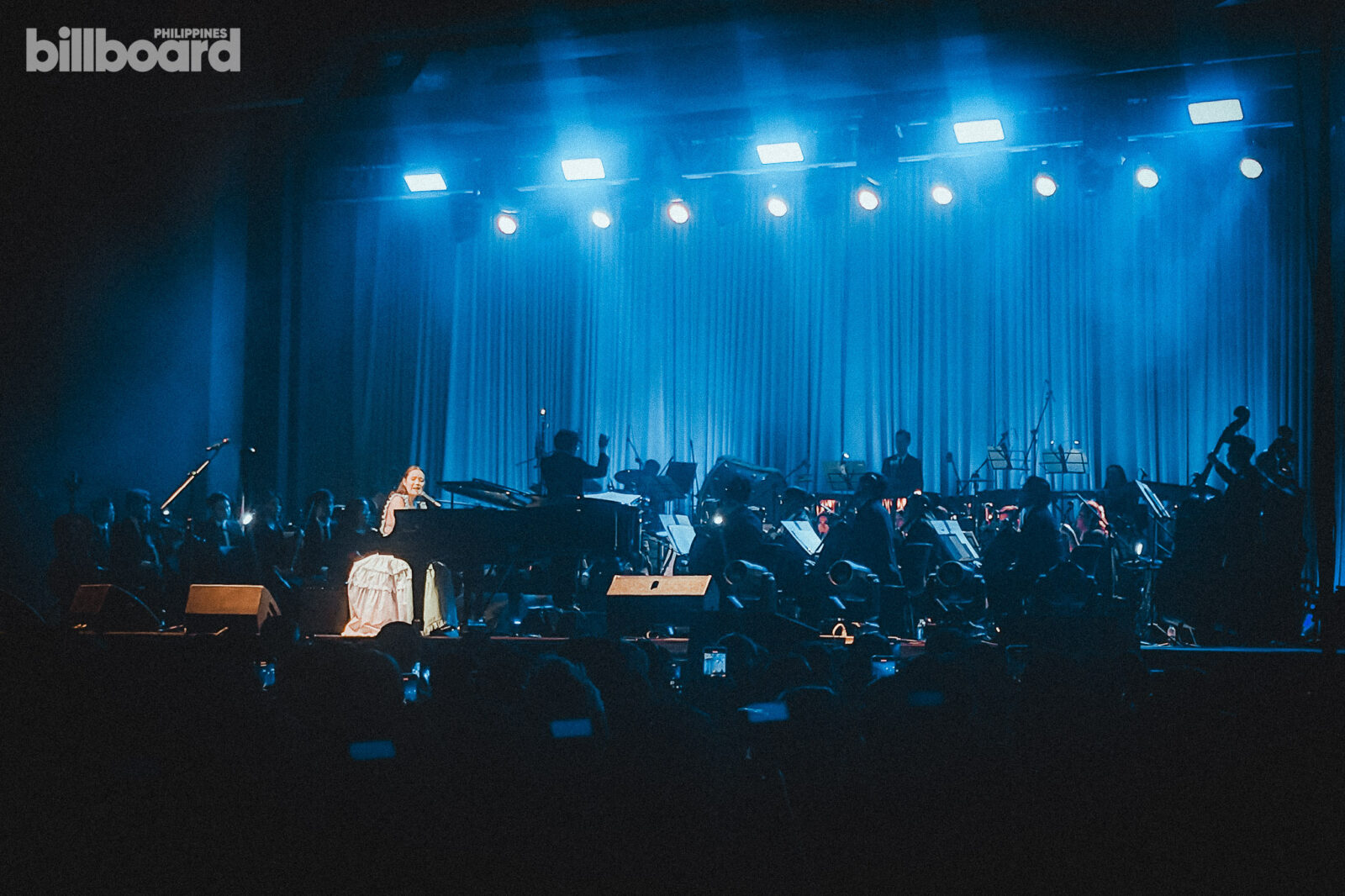laufey live in manila 2024 a night at the symphony