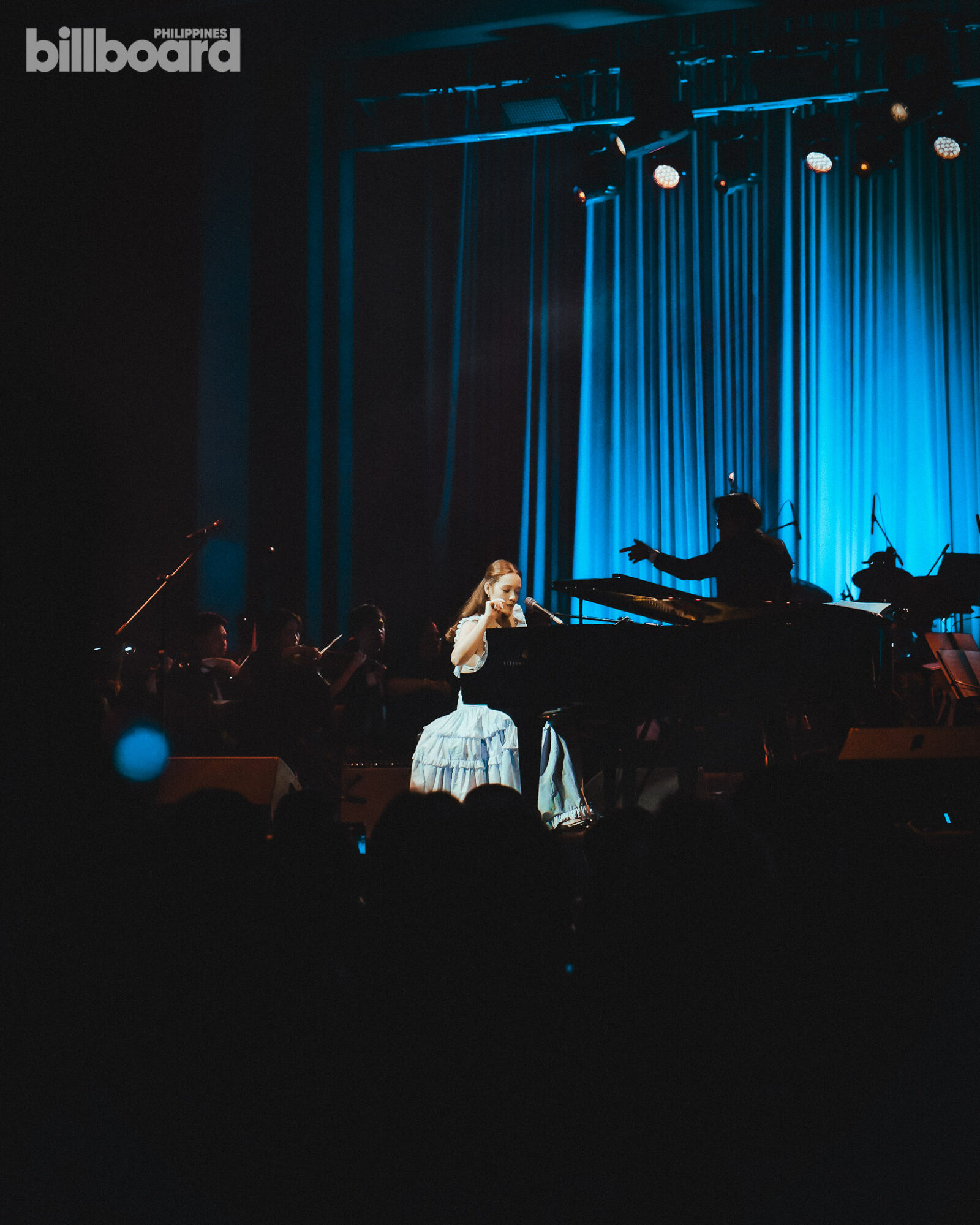 laufey live in manila 2024 a night at the symphony