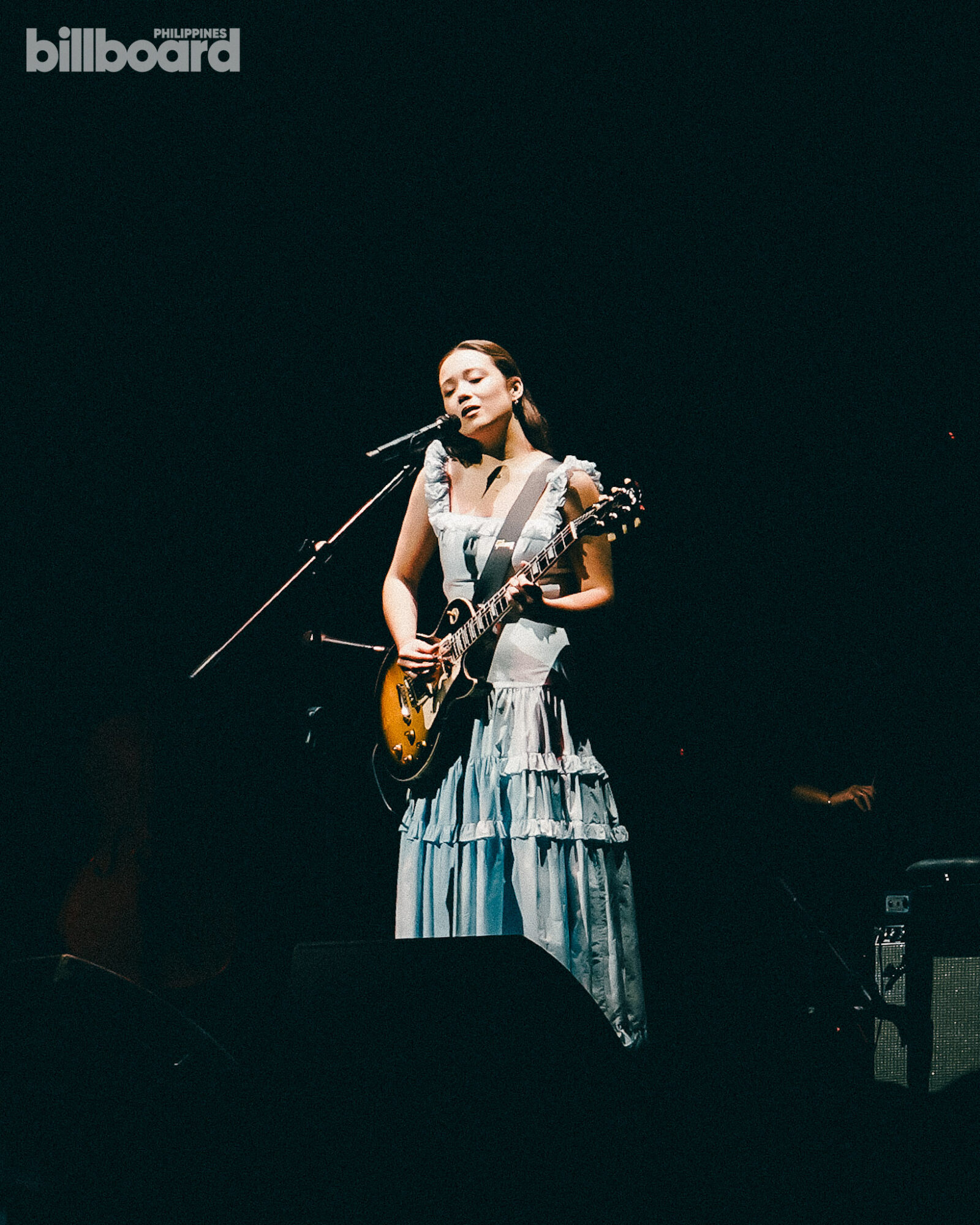 laufey live in manila 2024 a night at the symphony