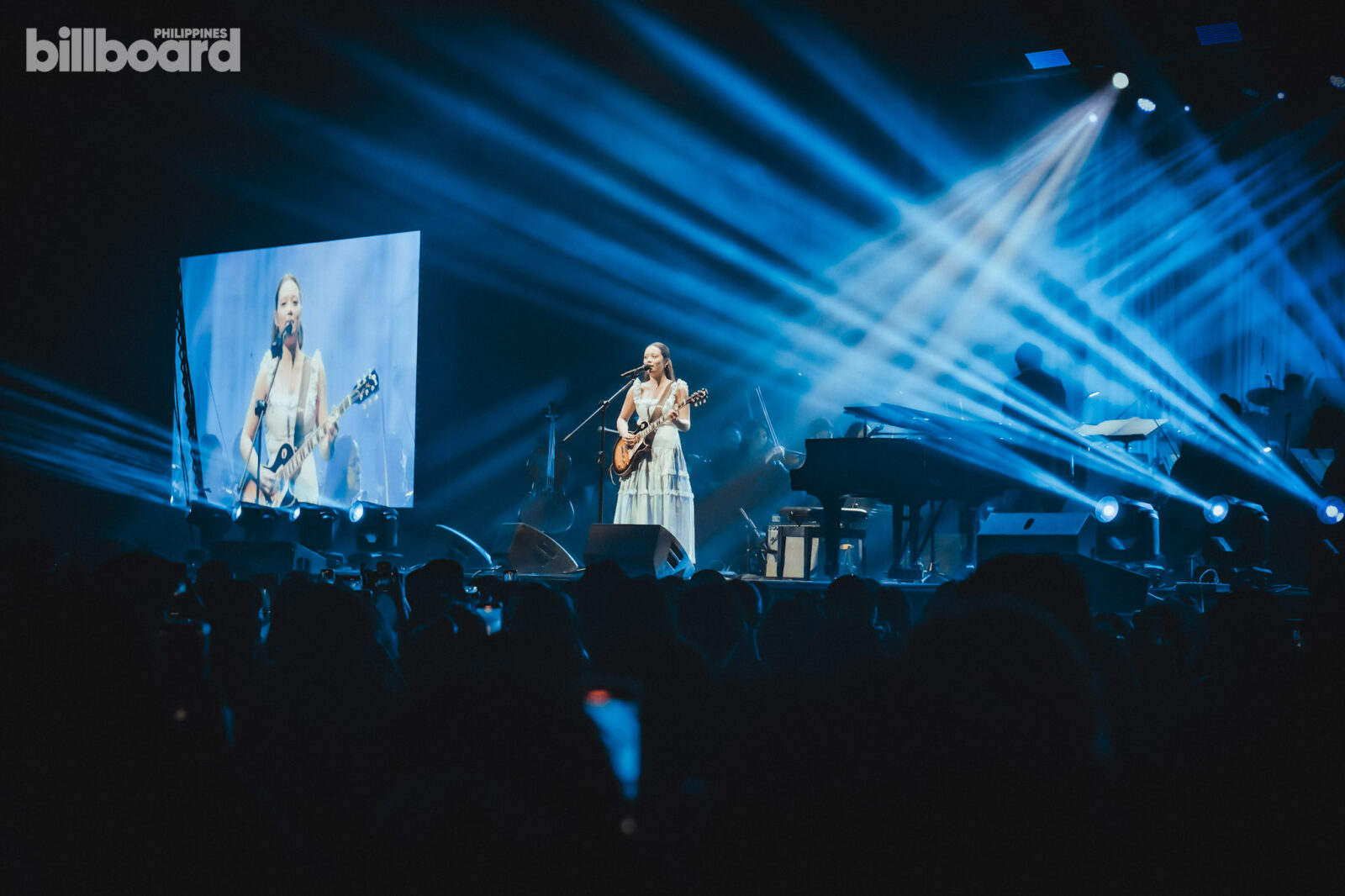 laufey live in manila 2024 a night at the symphony