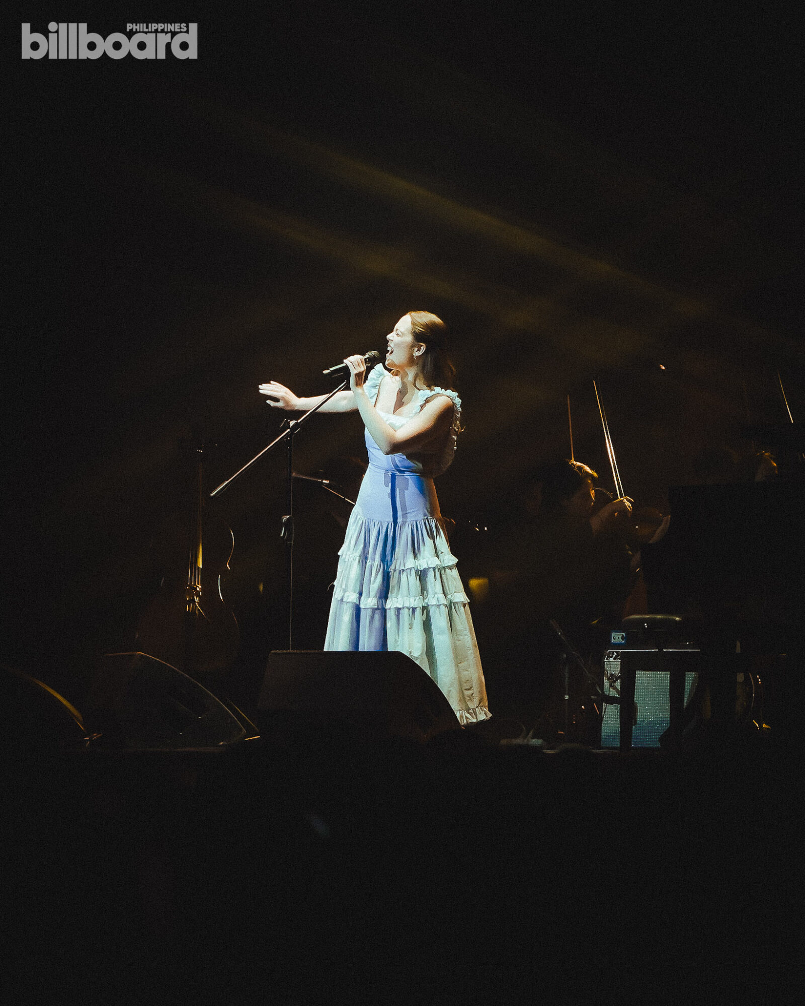 laufey live in manila 2024 a night at the symphony