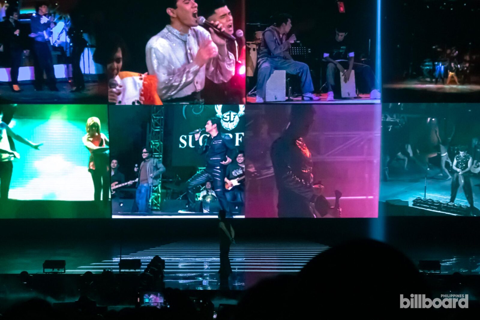 Gary Valenciano performing at his 40th Anniversary Concert 'Pure Energy'