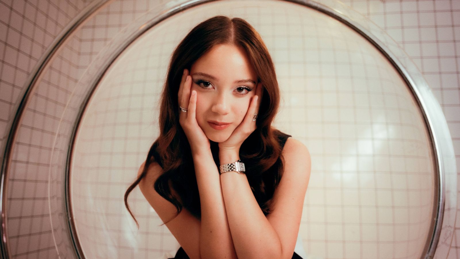 Laufey Lauren Alex Kim