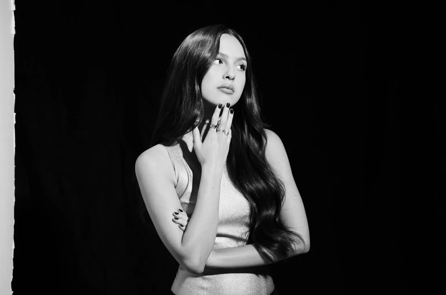 Olivia-Rodrigo-cr-Nick-Walker-press-2023-billboard-1548-1 - Billboard Philippines olivia rodrigo guts