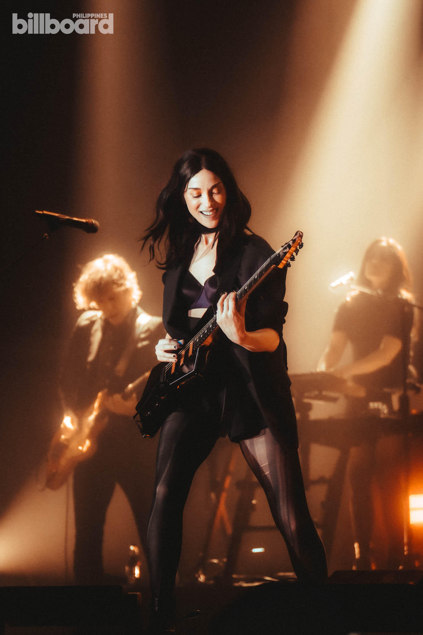 st vincent all born screaming tour 2025 manila billboard philippines