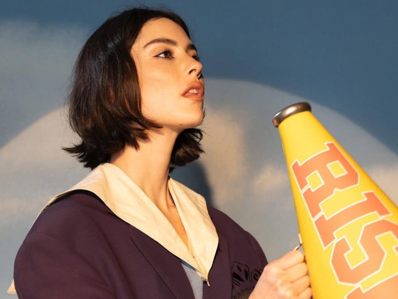 gracie abrams fanmeet seascape billboard philippines