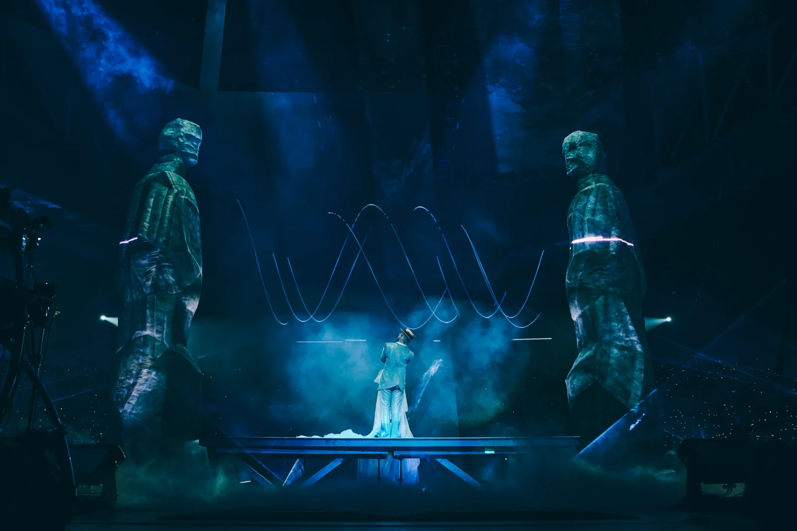 gdragon ubermensch philippine arena concert billboard philippines