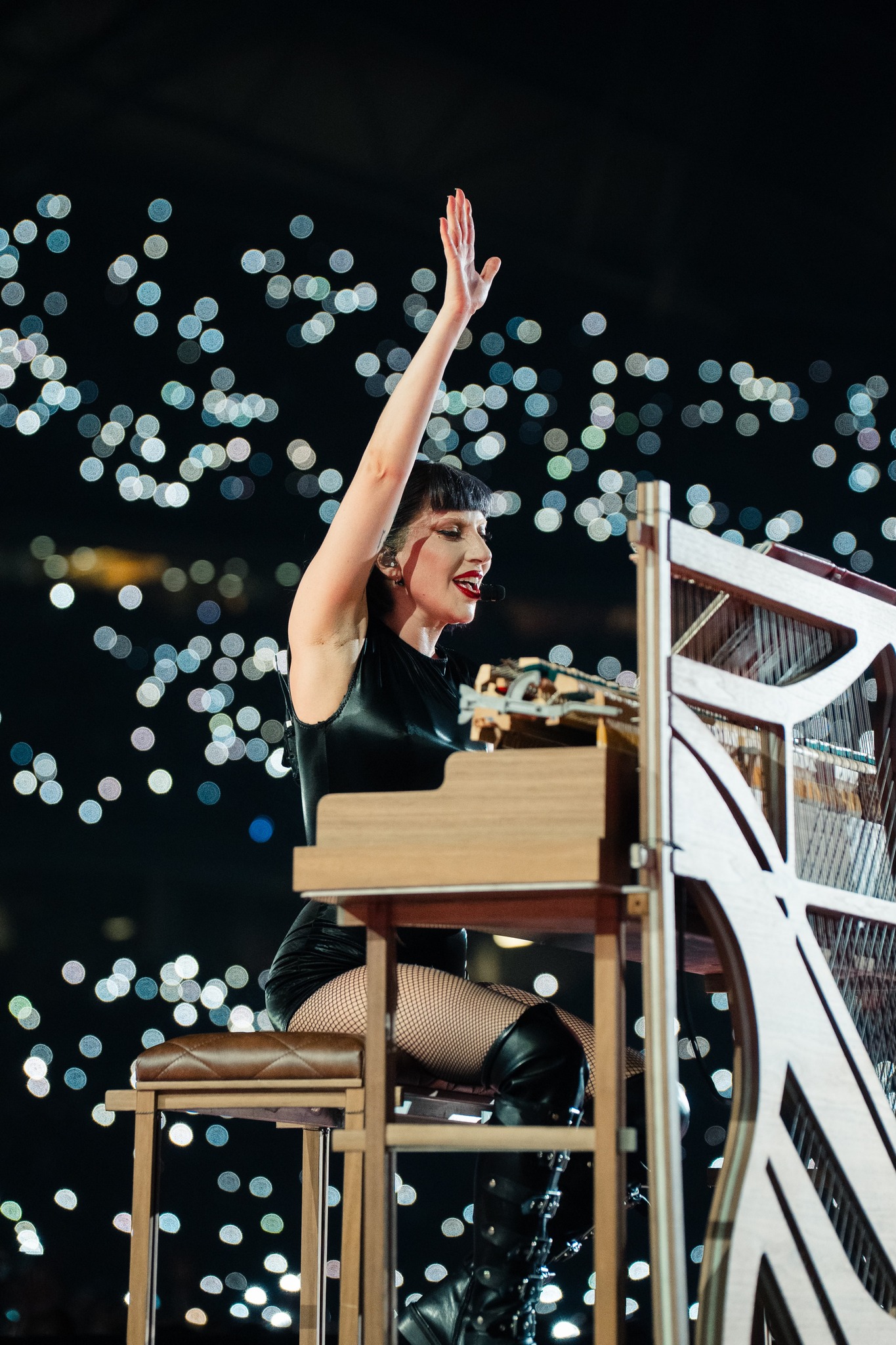 lady gaga mayhem concert singapore