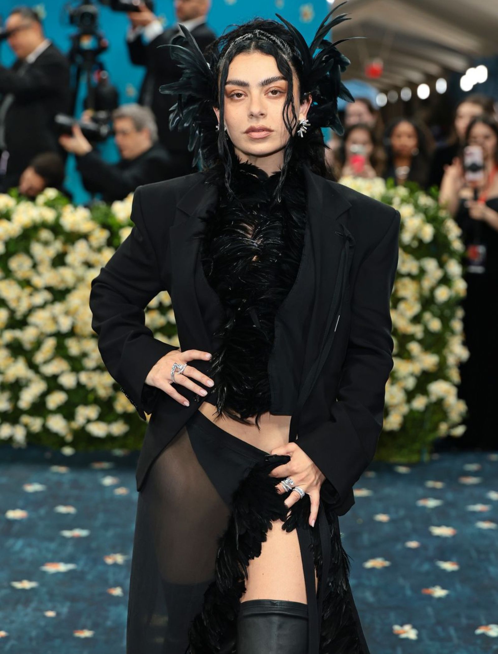 charli xcx 2025 met gala