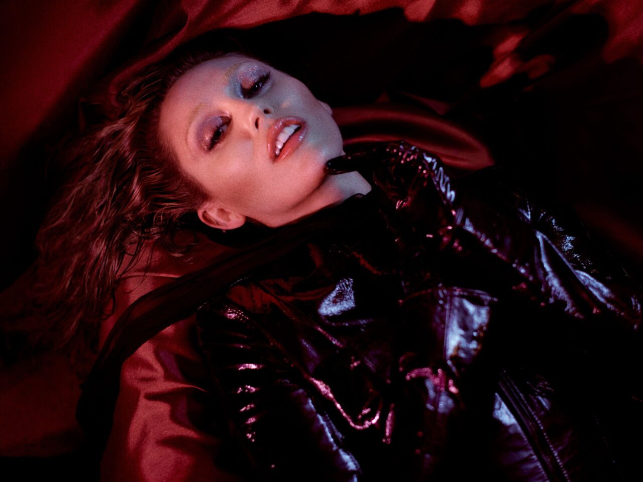 miley cyrus something beautiful review