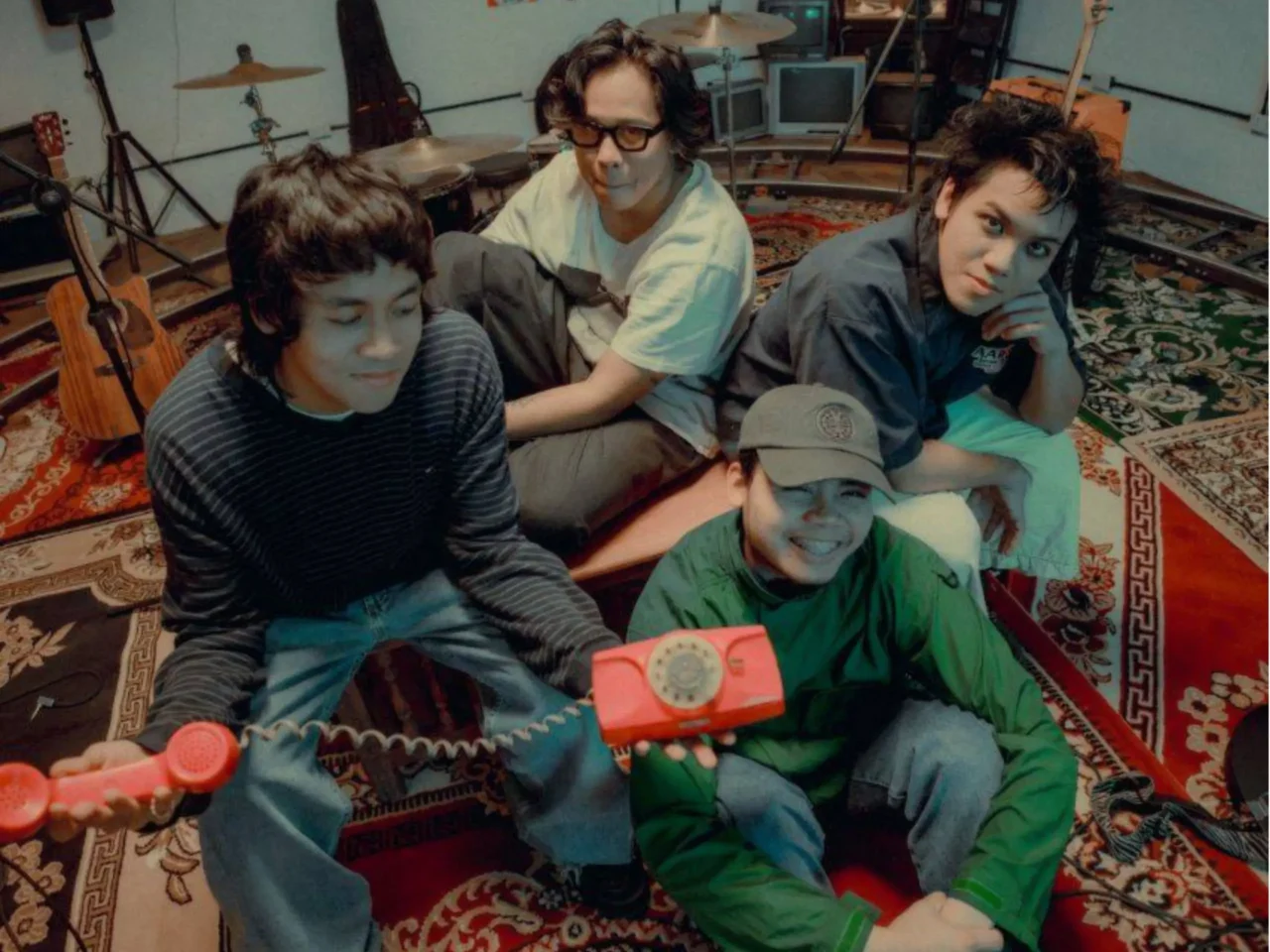 one click straight otw / broke billboard philippines