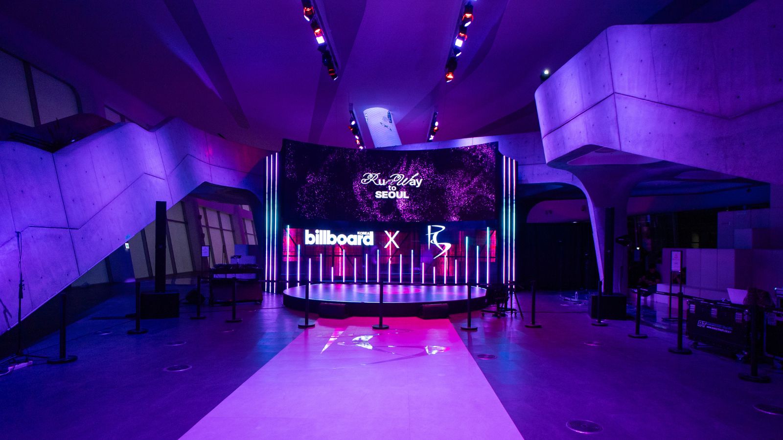 billboard korea runway to seoul