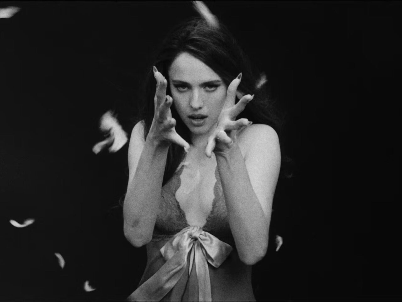 margaret qualley lace manhattan