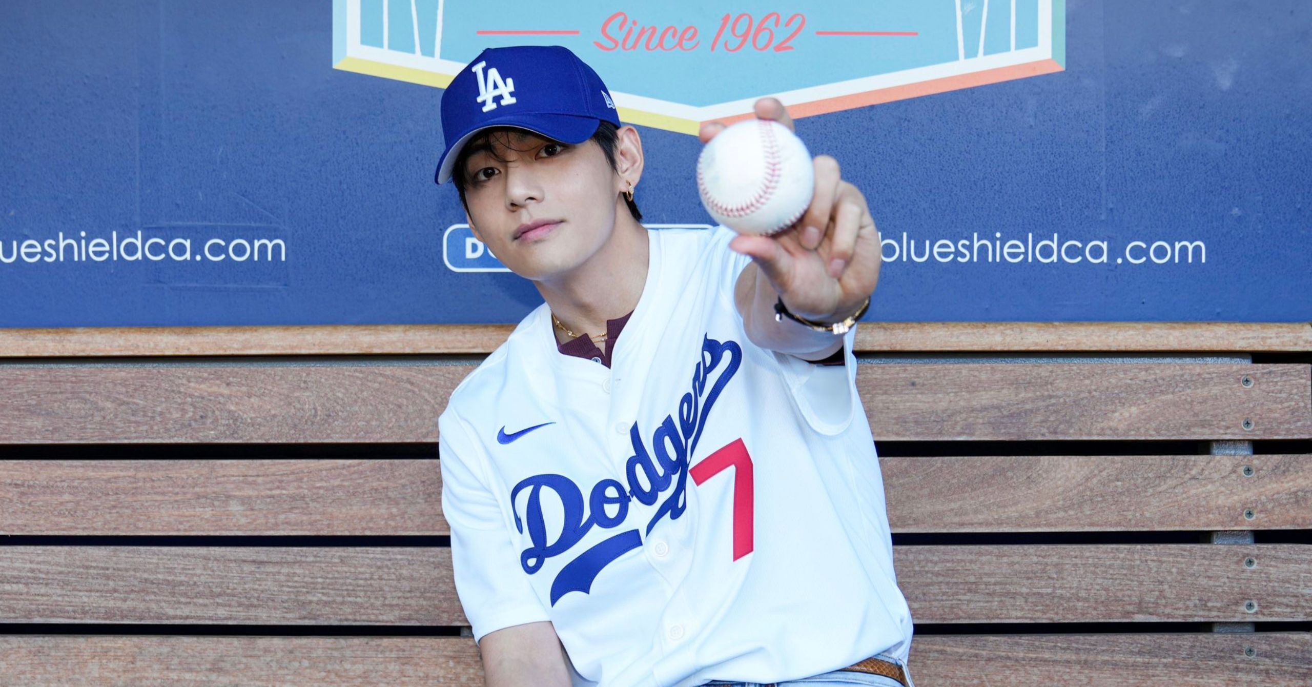 BTS' V Throws First Pitch At Los Angeles Dodgers Game BTS' V Throws First Pitch At Los Angeles Dodgers Game