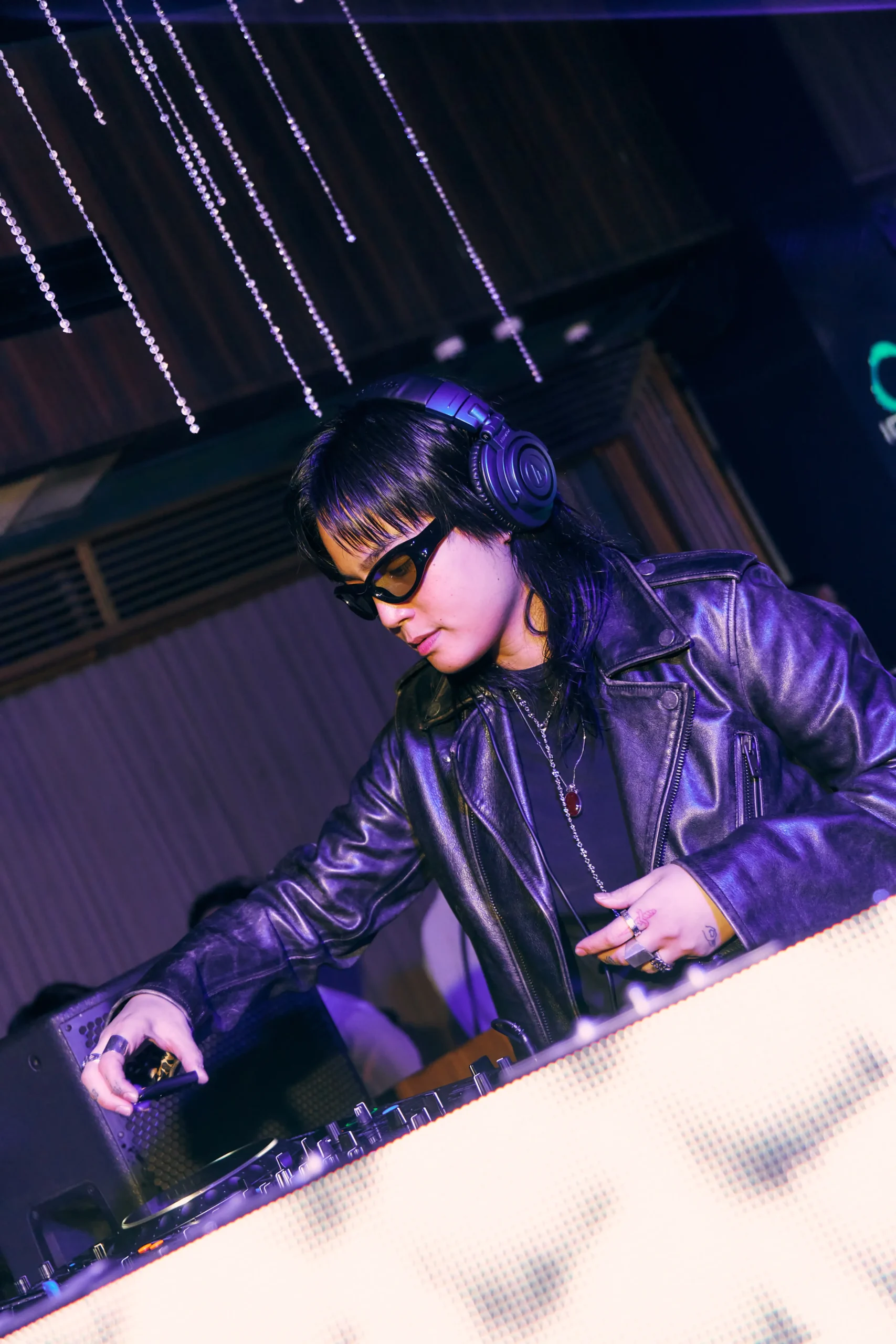 IQOS_Jefre 409 - Billboard Philippines IQOS x JEFRË launch of Curious Icons