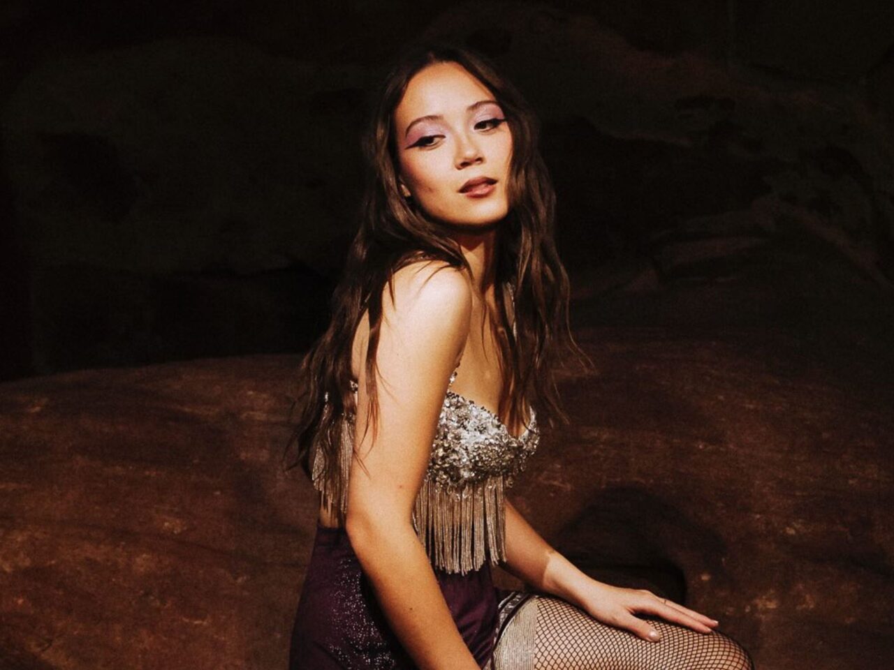 laufey santa claus is comin to town christmas magic new single 2025