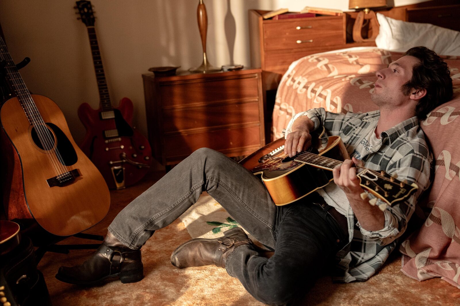 springsteen: deliver me from nowhere bruce springsteen biopic review jeremy allen white