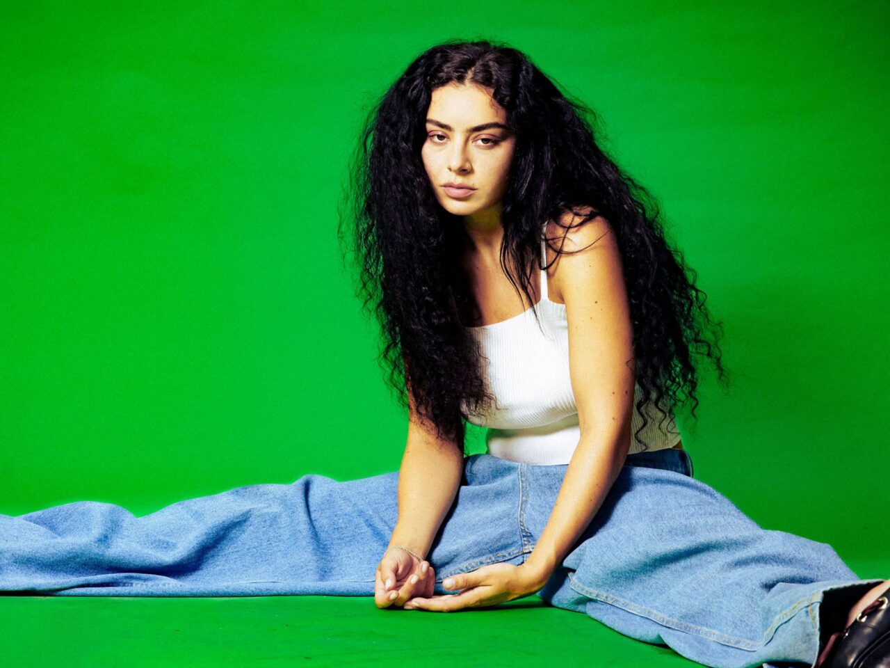 charli xcx the moment brat aidan zamiri trailer movie a24