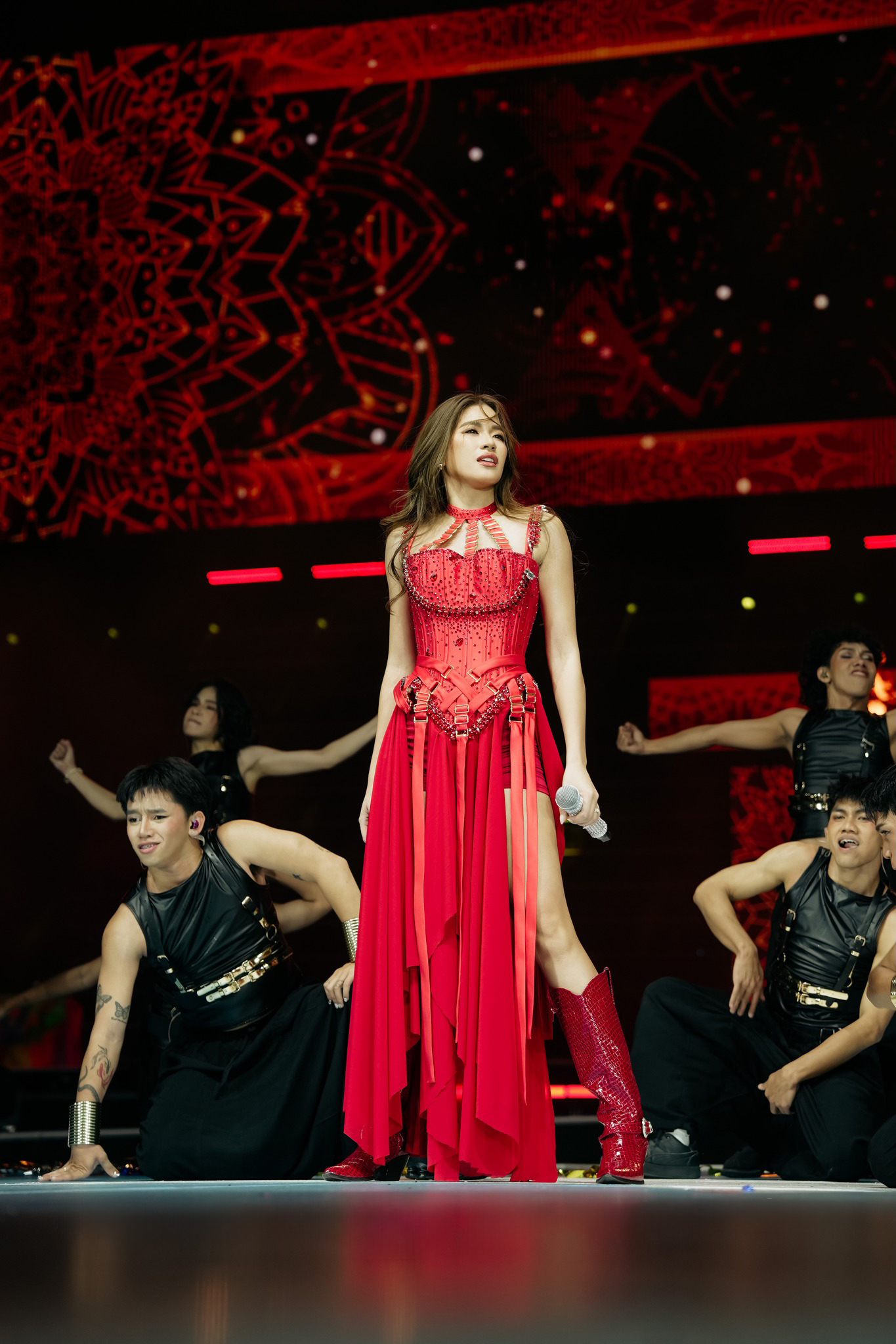 bini binified concert review 2025 billboard philippines