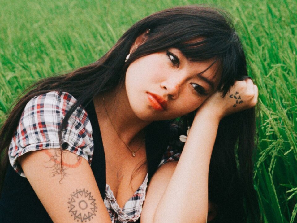 beabadoobee glue song vinyl exclusive