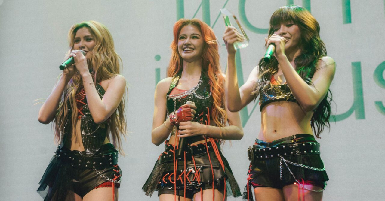 G22 Accept The Rising Star Award At Billboard Philippines Women In Music 2026