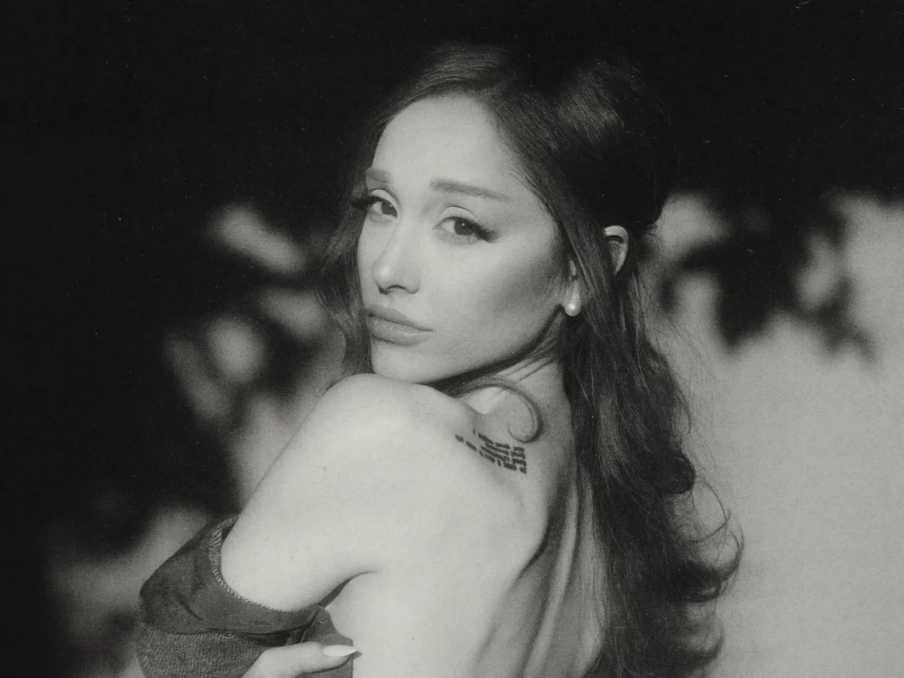 Ariana Grande for new single 