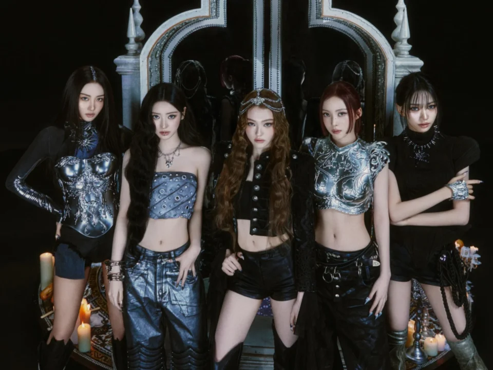 Gawon, Anna, Ella, Narin, and Sooin of MEOVV for their latest EP 'BITE NOW'