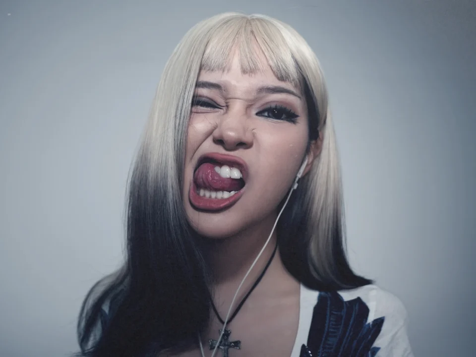 Janine Berdin new single 