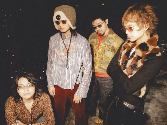 iv of spades isang pag-ibig