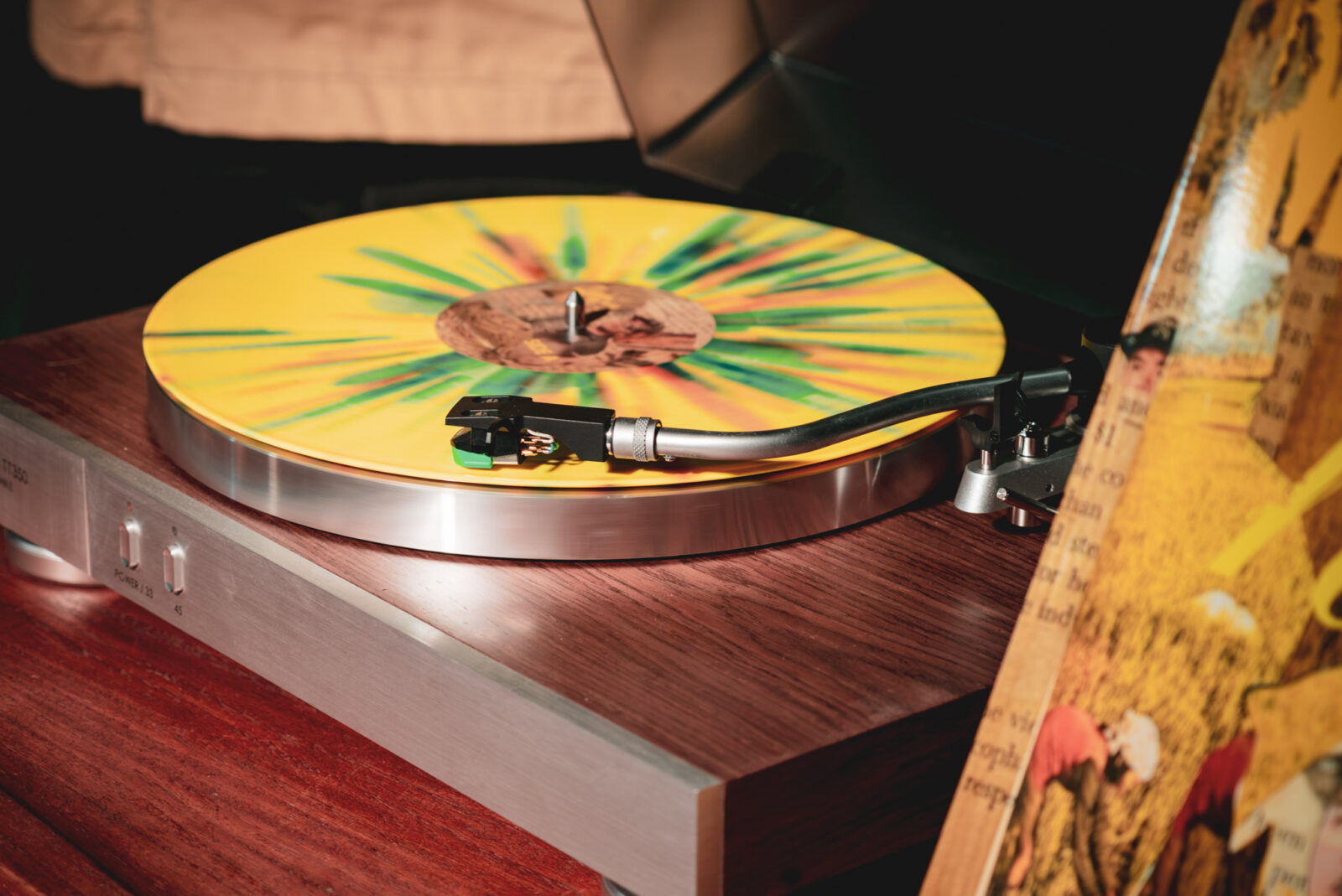 Gloc-9 vinyl launch